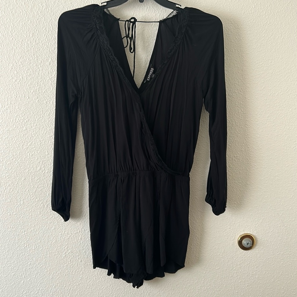 Long sleeve black Express romper